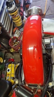 page3_image_03_indian_motorcycle_red_fender